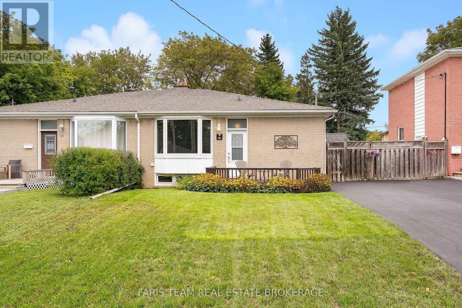 45 BAILEY CRESCENT