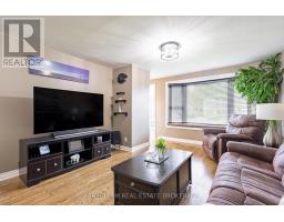 45 Bailey Crescent, Aurora, ON L4G2B2 Photo 12