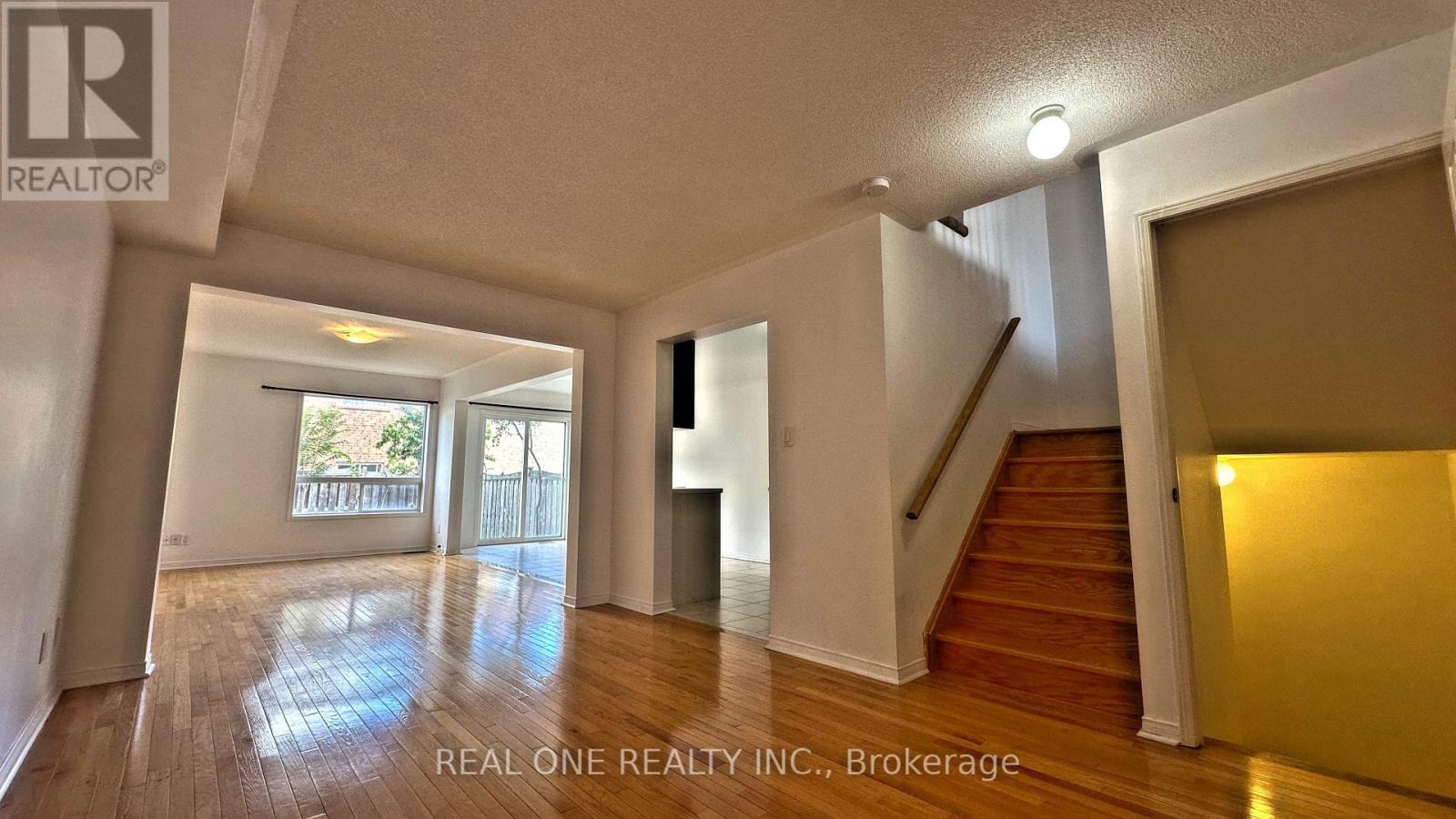 68 MAFFEY CRESCENT - 4
