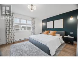 34 Great Southern Drive thumbnail 11