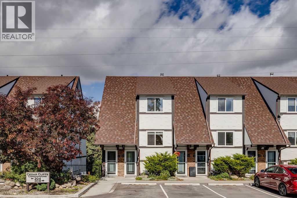 Property for sale at 2, 308 Cedar Crescent SW