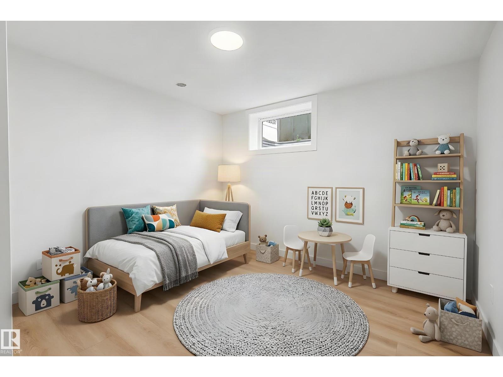 5707 90 AV NW - 13