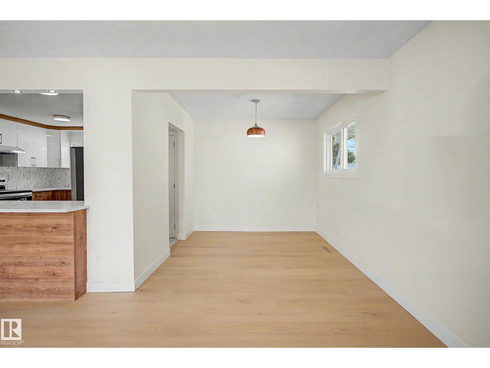5707 90 Av NW, Kenilworth — photo 20 of 30