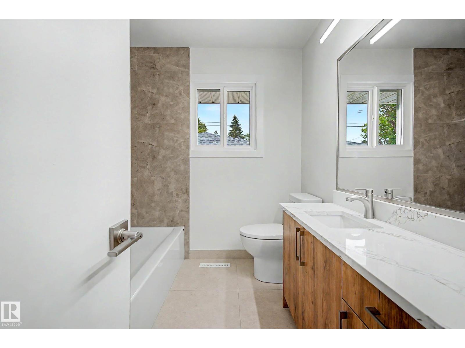 5707 90 Av NW, Kenilworth — photo 26 of 30