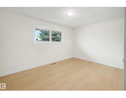 Bedroom 4 - 5707 90 Av Nw, Edmonton, AB T6B0P1 Photo 8
