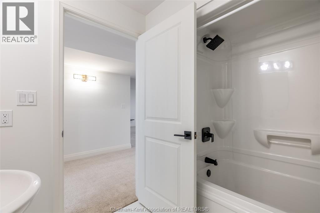 115 Davis STREET - Image 29