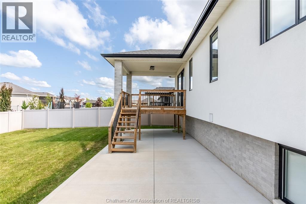 115 Davis STREET - Image 39