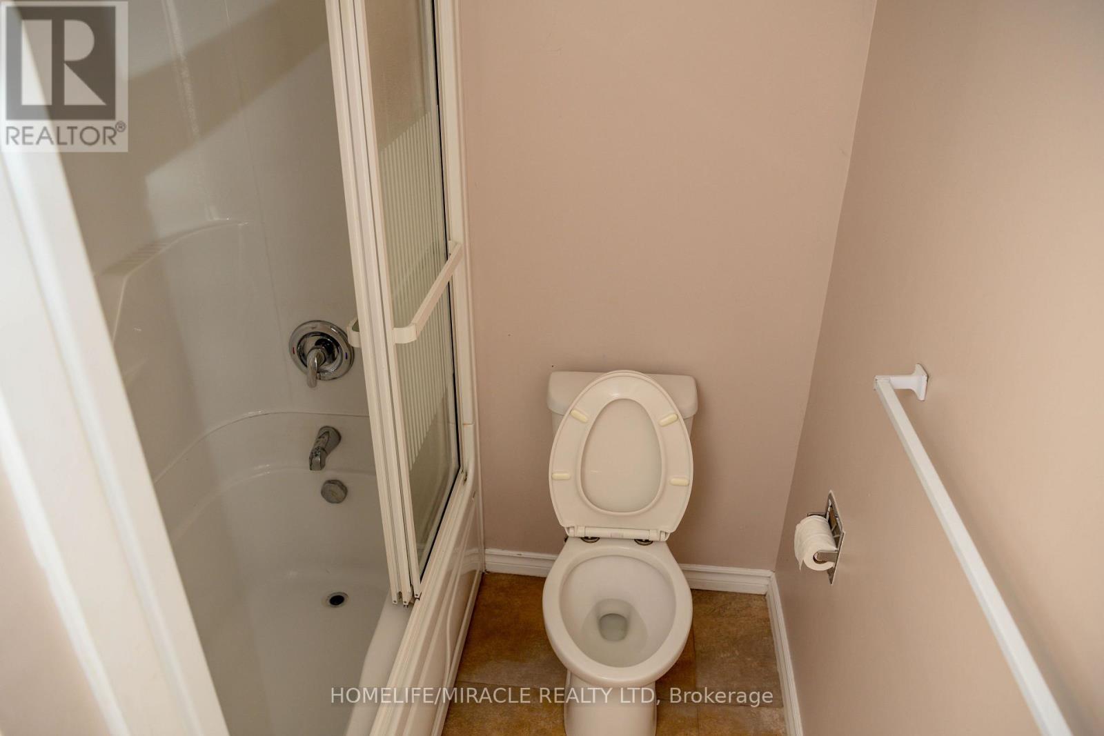 25 THORNRIDGE CRESCENT - 37