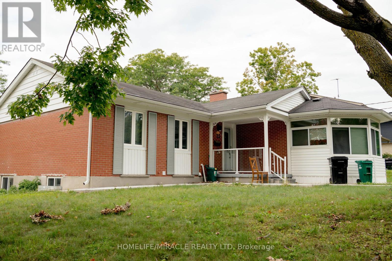 25 THORNRIDGE CRESCENT - 5