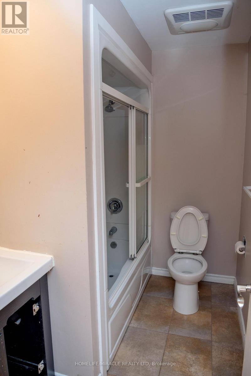 25 THORNRIDGE CRESCENT - 39