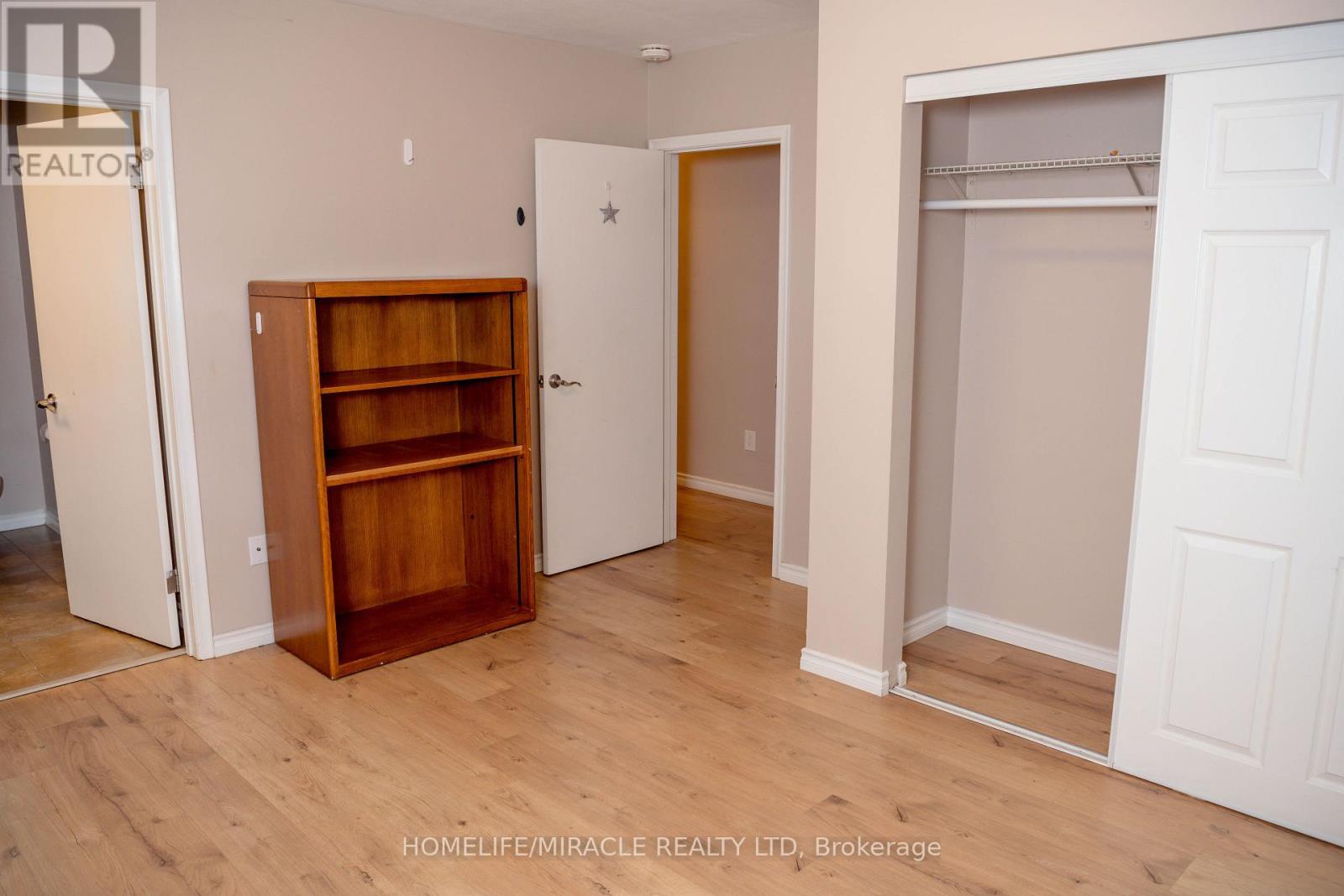 25 THORNRIDGE CRESCENT - 41