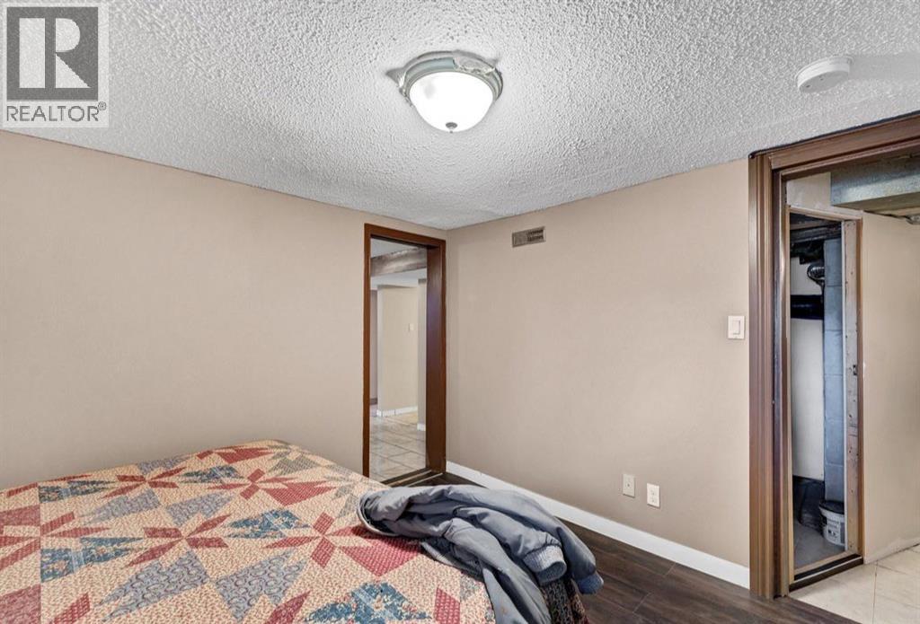 138 3 Street NW - 32