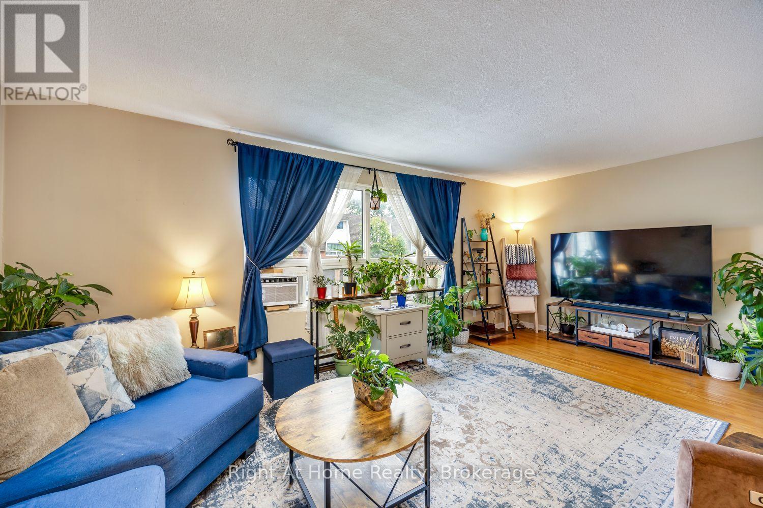 10 Newing Court, Ajax, ON photo 20