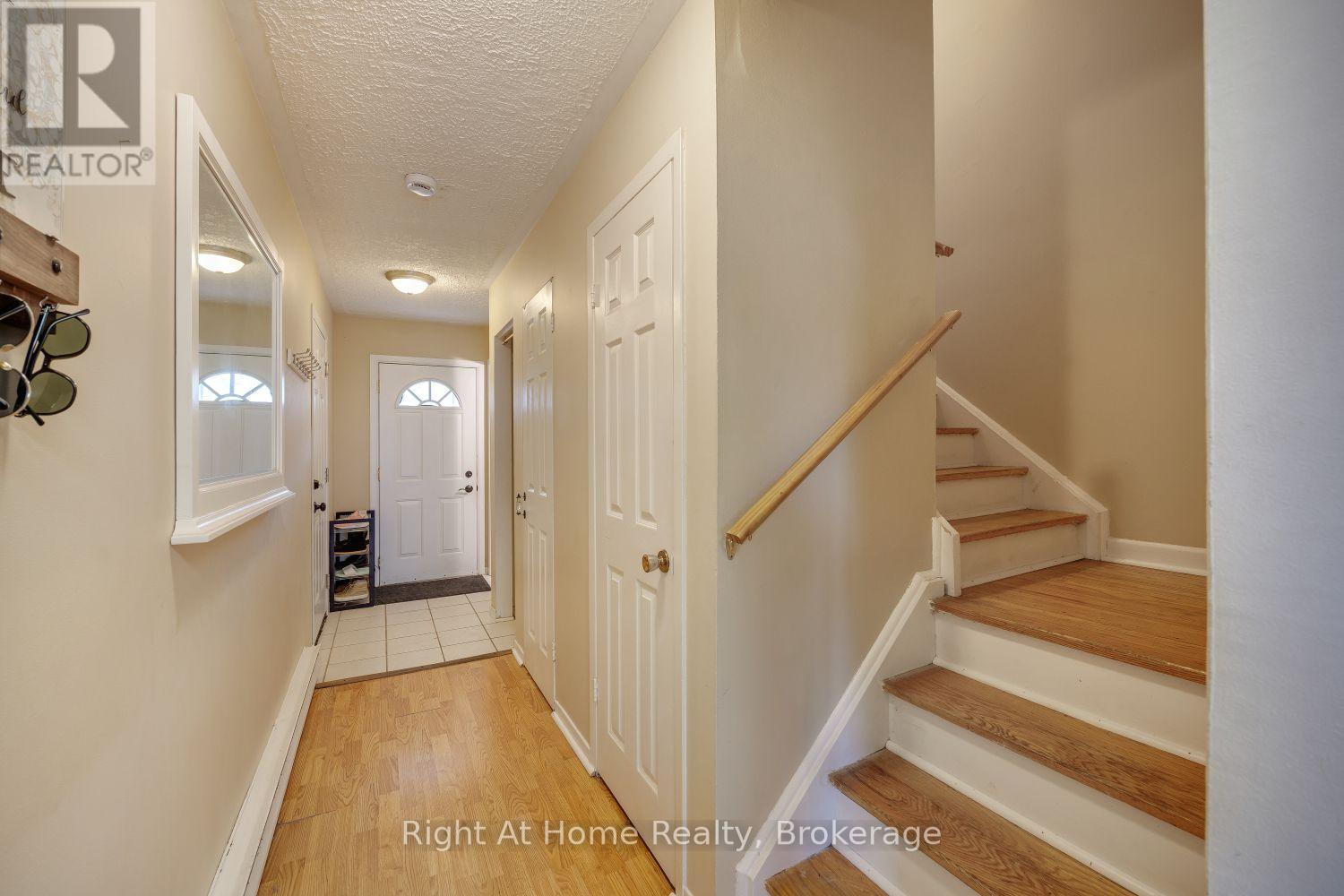 10 Newing Court, Ajax, ON photo 30