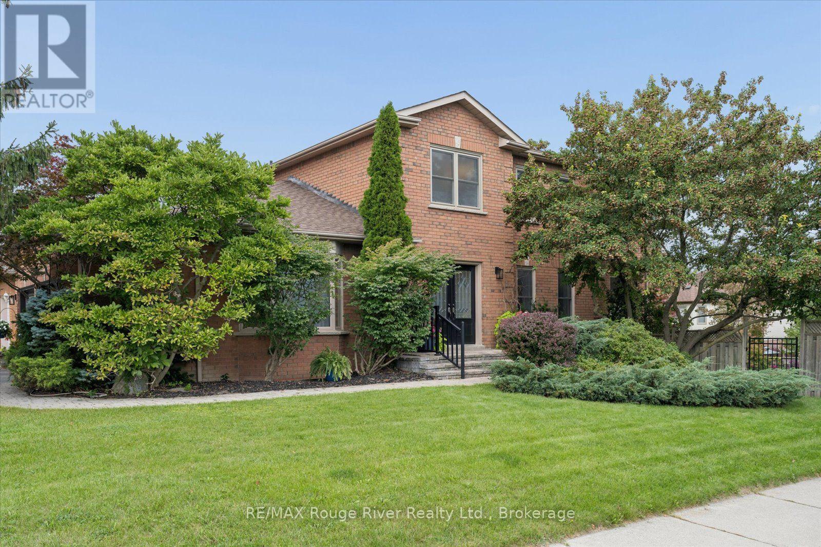 1 Gowan Drive, Whitby, ON