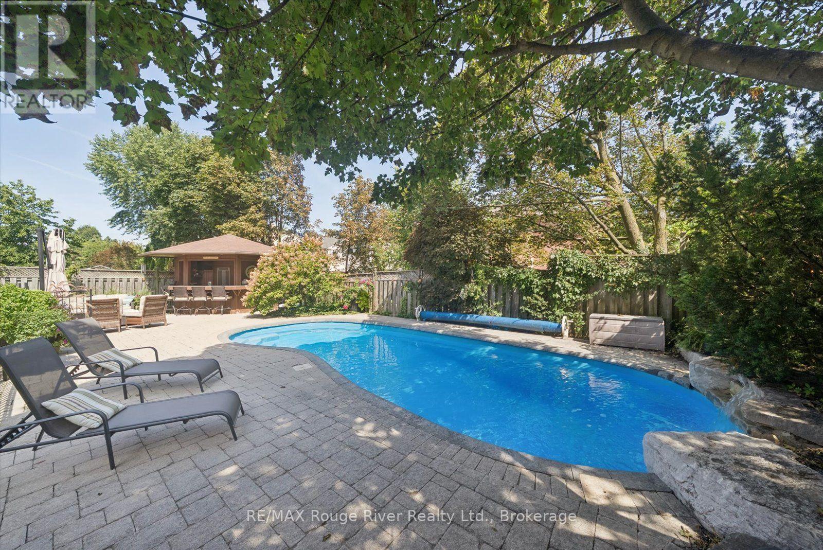 1 Gowan Drive, Whitby, ON photo 48