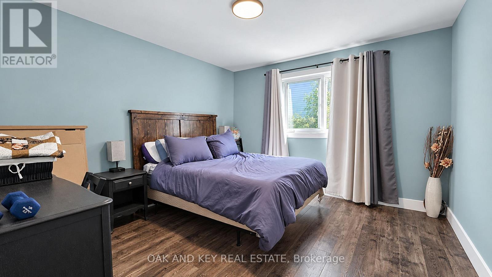 196 SOUTHFIELD DRIVE - 11