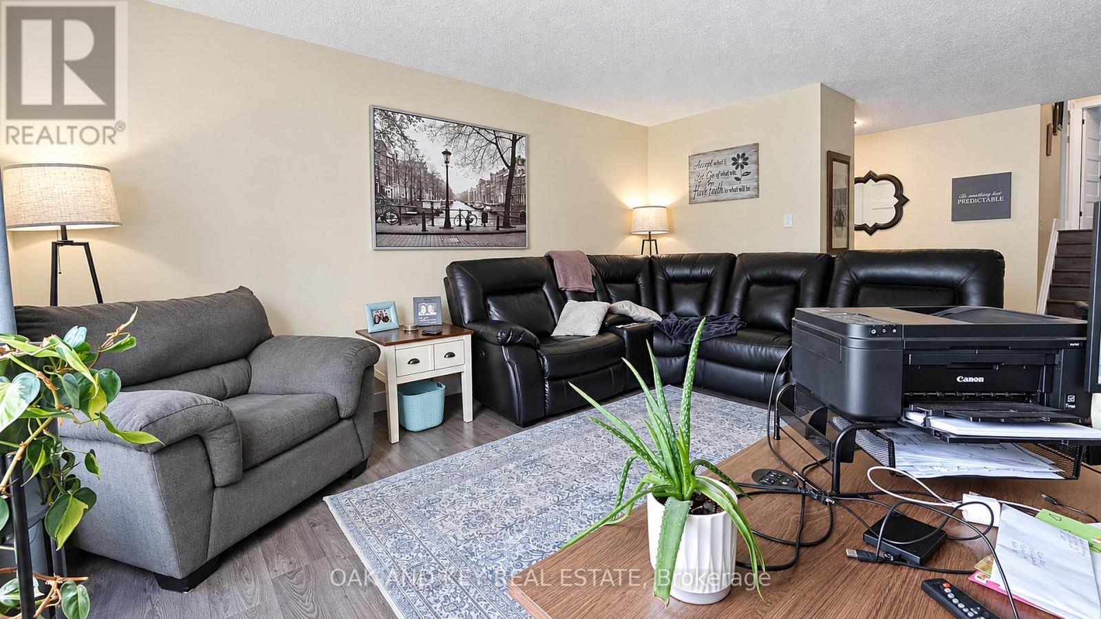 196 SOUTHFIELD DRIVE - 8