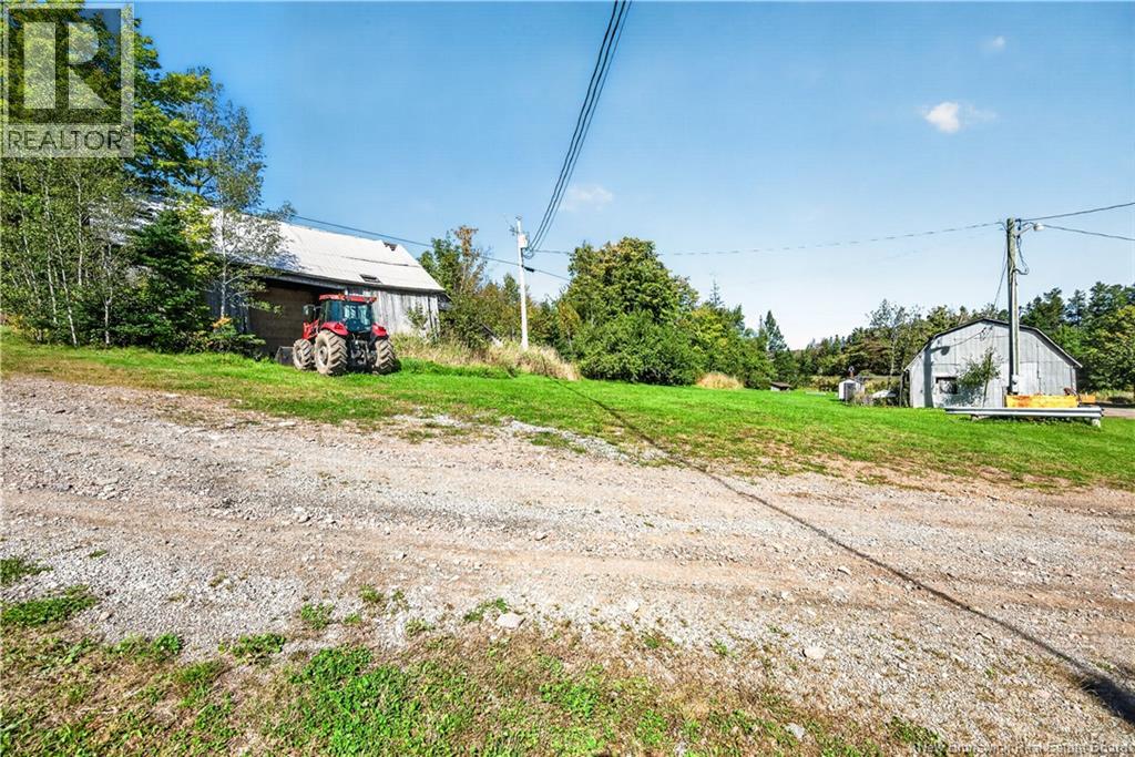 1497 Route 895 - Image 38