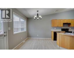 4pc Bathroom - 13 Leung Place, Blackfalds, AB T0M0J0 Photo 9