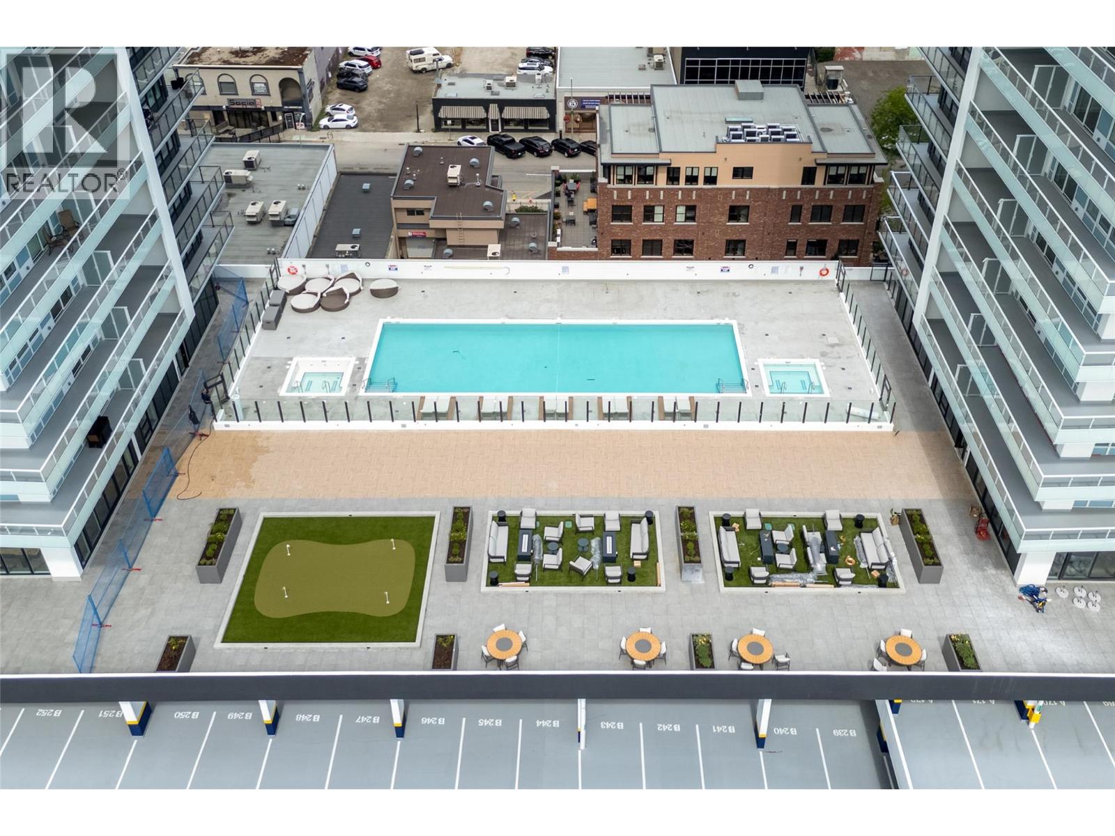 #1008 1626 Water Street Lot# 194 - 4