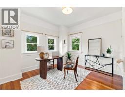 1320 Bond St, Victoria, BC V8S1C4 Photo 24