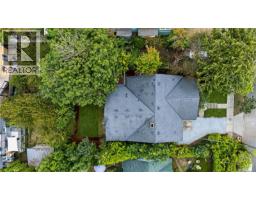 1320 Bond St, Victoria, BC V8S1C4 Photo 62