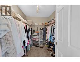 112 Fairwood Place W, Burlington, ON L7T4B6 Photo 26