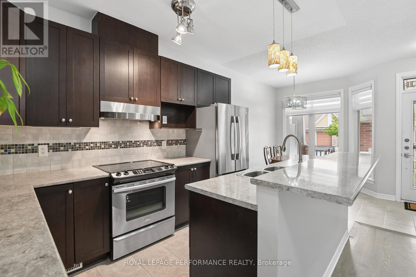 261 BULRUSH CRESCENT - 11