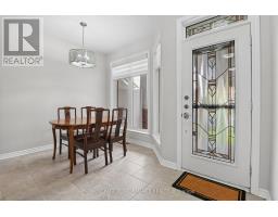 Foyer - 261 Bulrush Crescent, Ottawa, ON K1T0E5 Photo 7