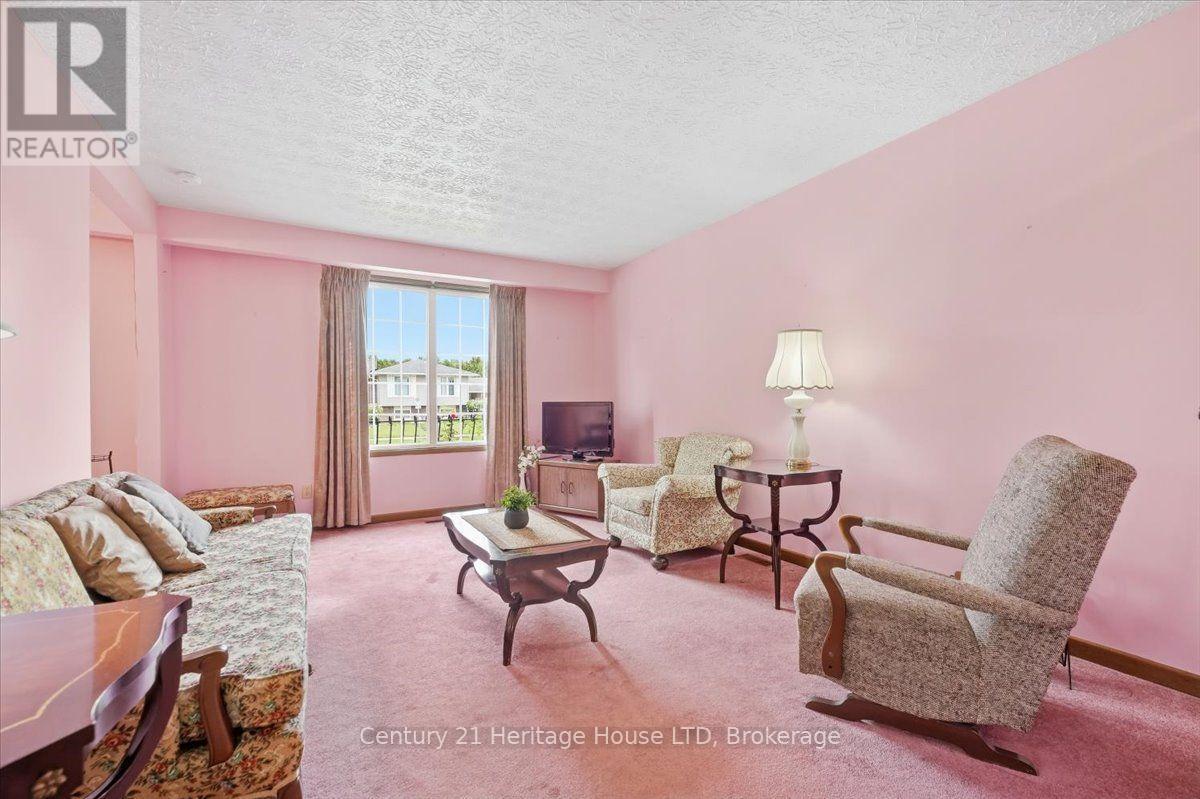 62 NORTHGATE DRIVE - 5