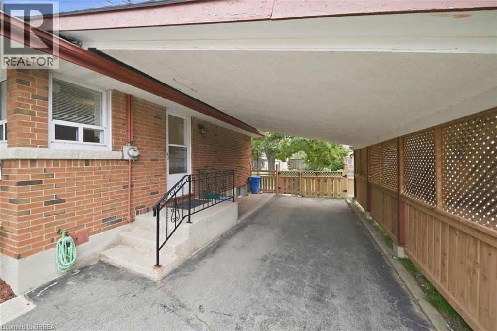 6 EVELYN Street - 6
