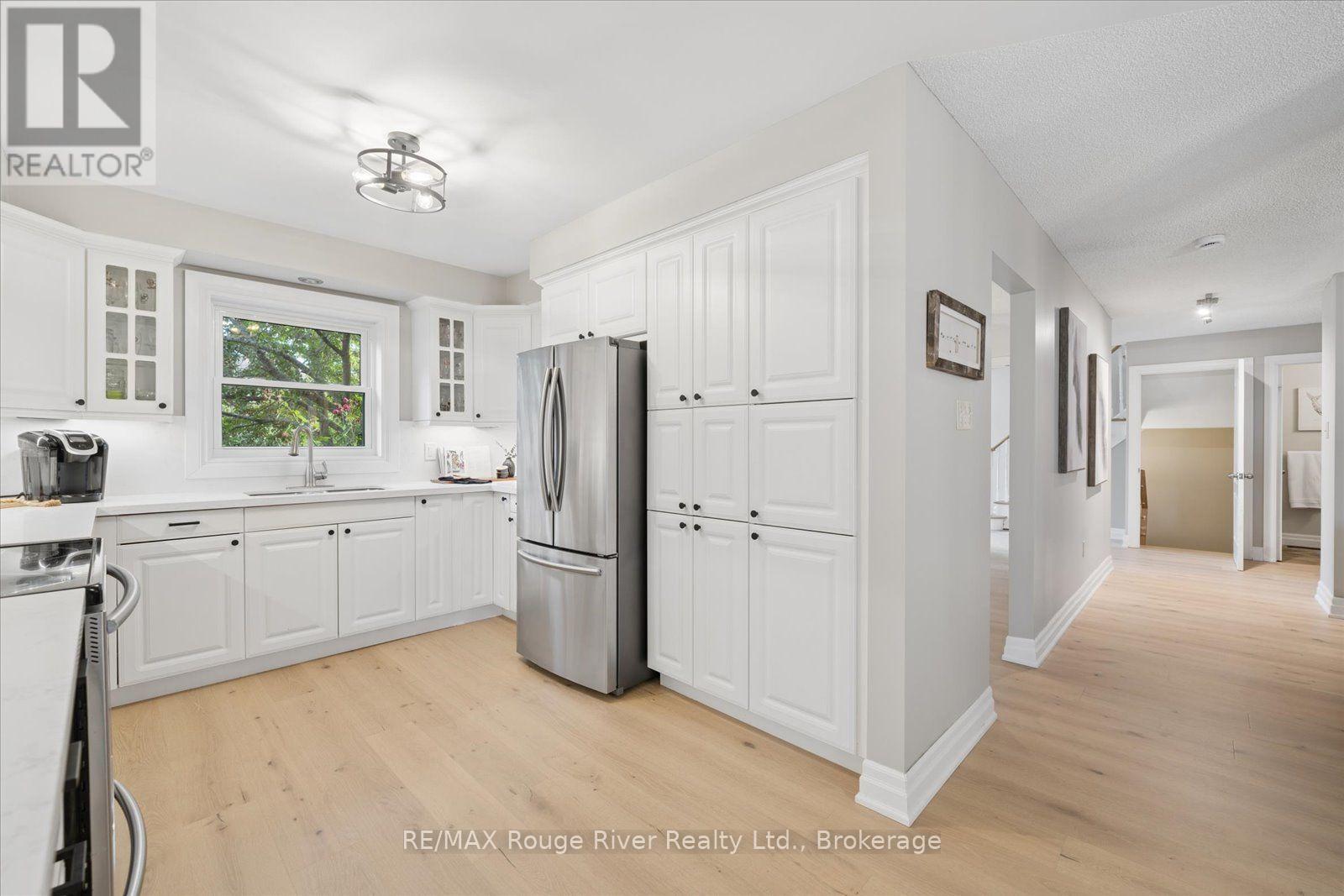 1 Gowan Drive, Whitby, ON photo 18