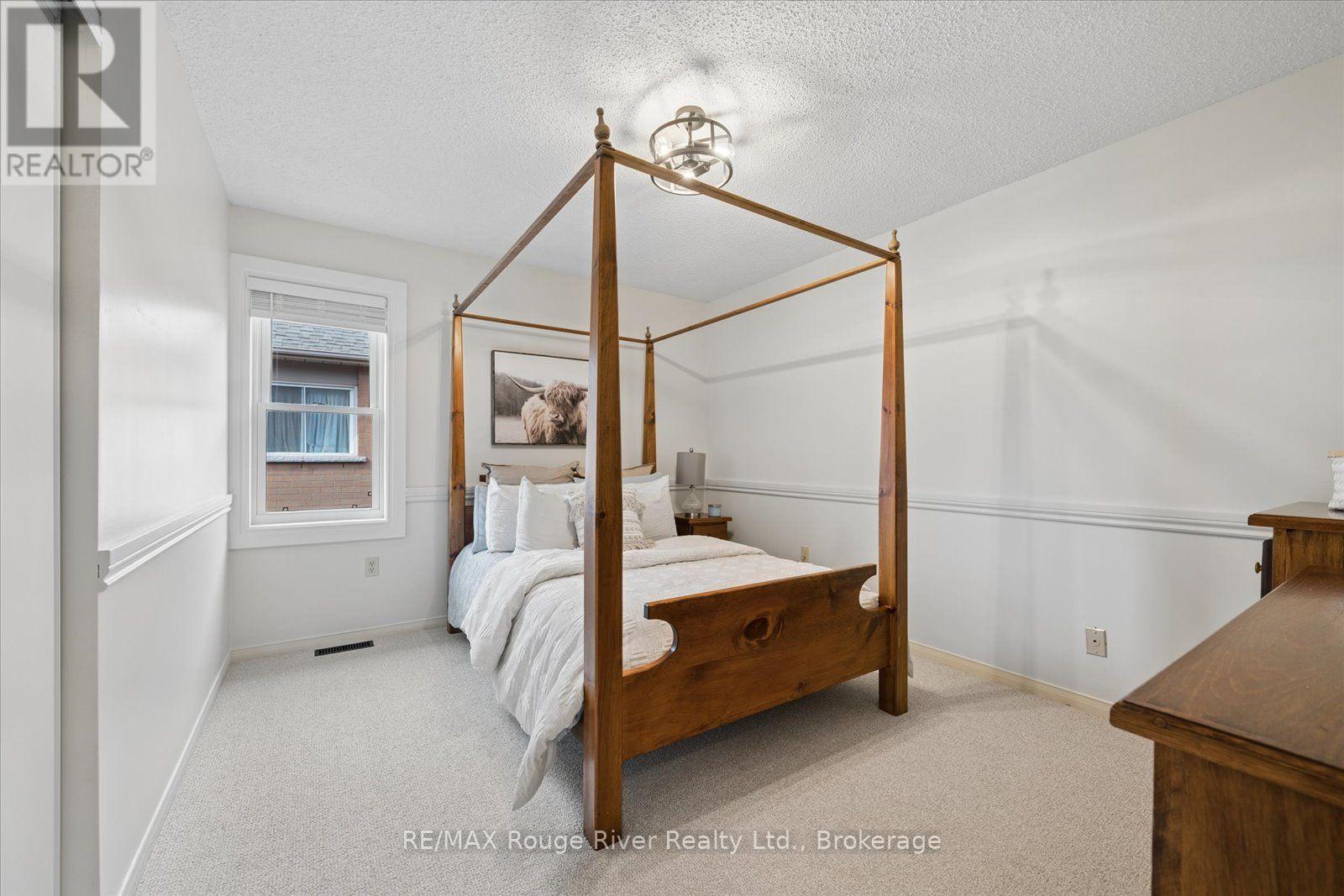 1 Gowan Drive, Whitby, ON photo 31