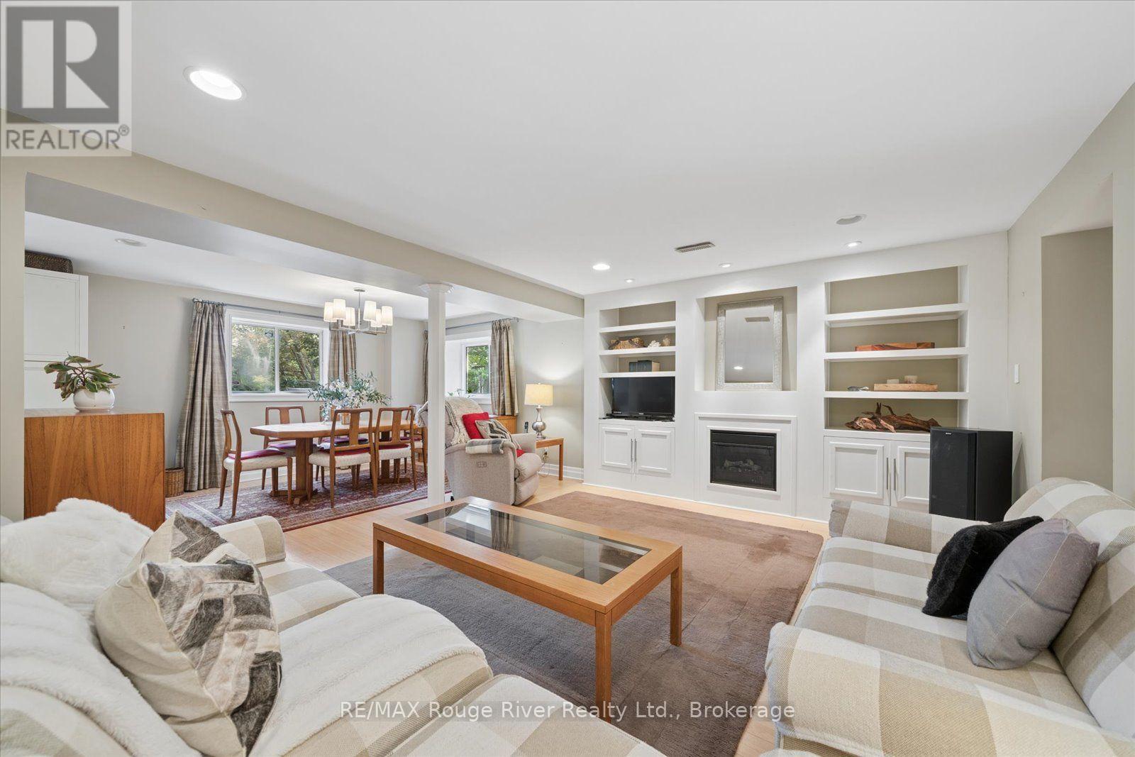 1 Gowan Drive, Whitby, ON photo 35