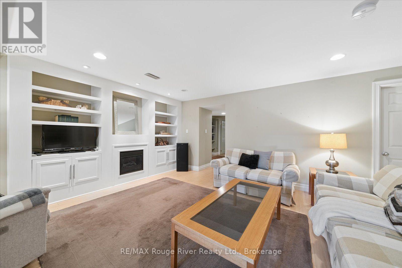 1 Gowan Drive, Whitby, ON photo 34
