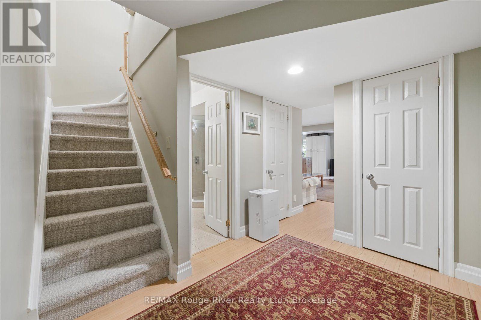 1 Gowan Drive, Whitby, ON photo 33