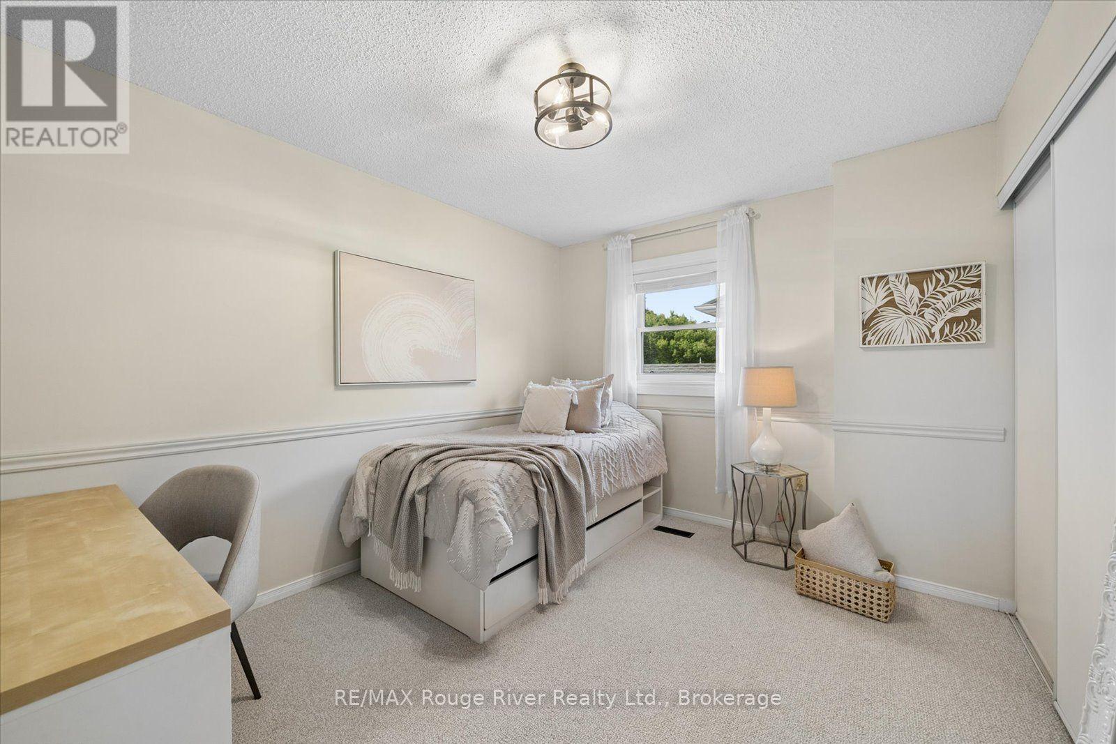 1 Gowan Drive, Whitby, ON photo 32