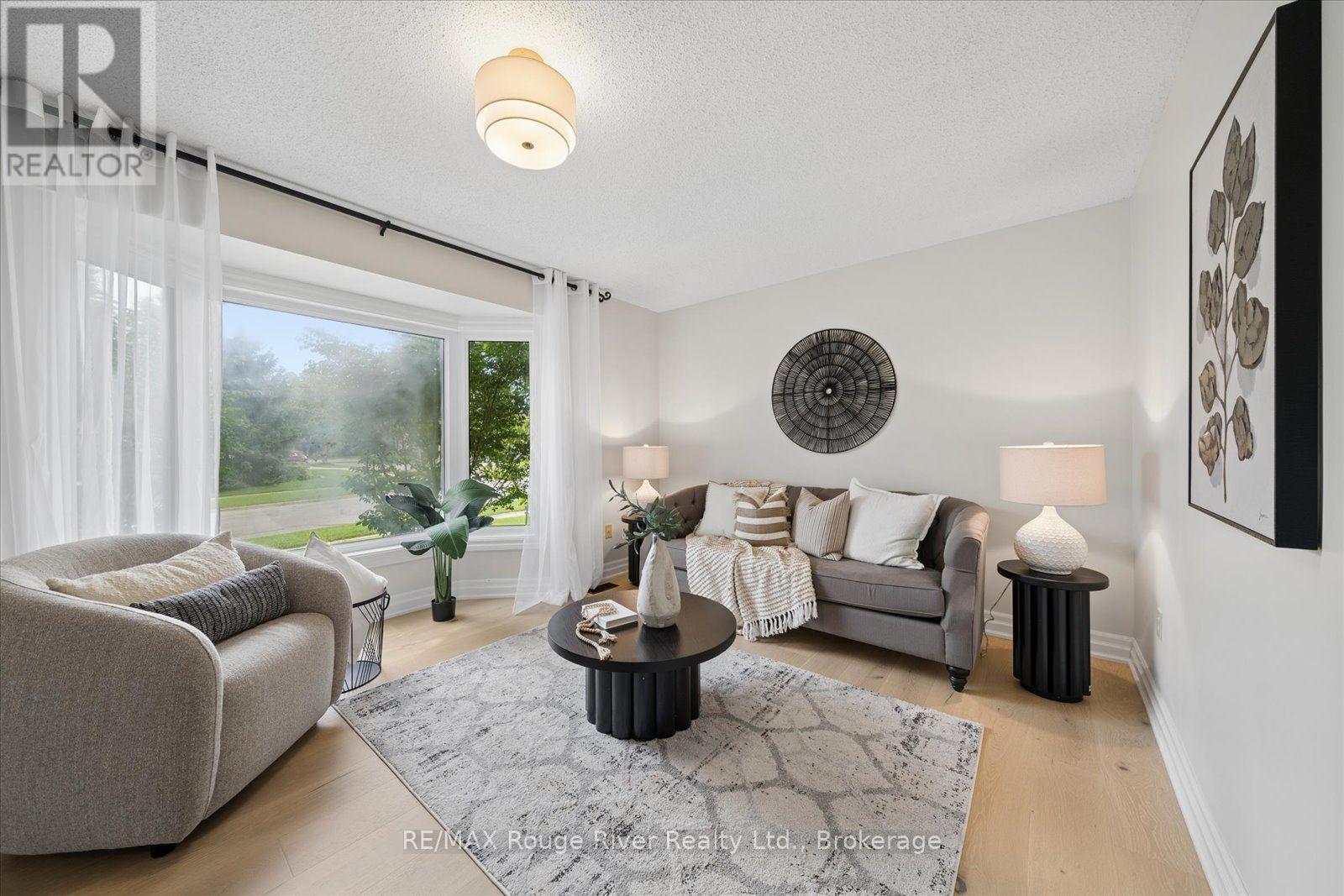 1 Gowan Drive, Whitby, ON photo 9