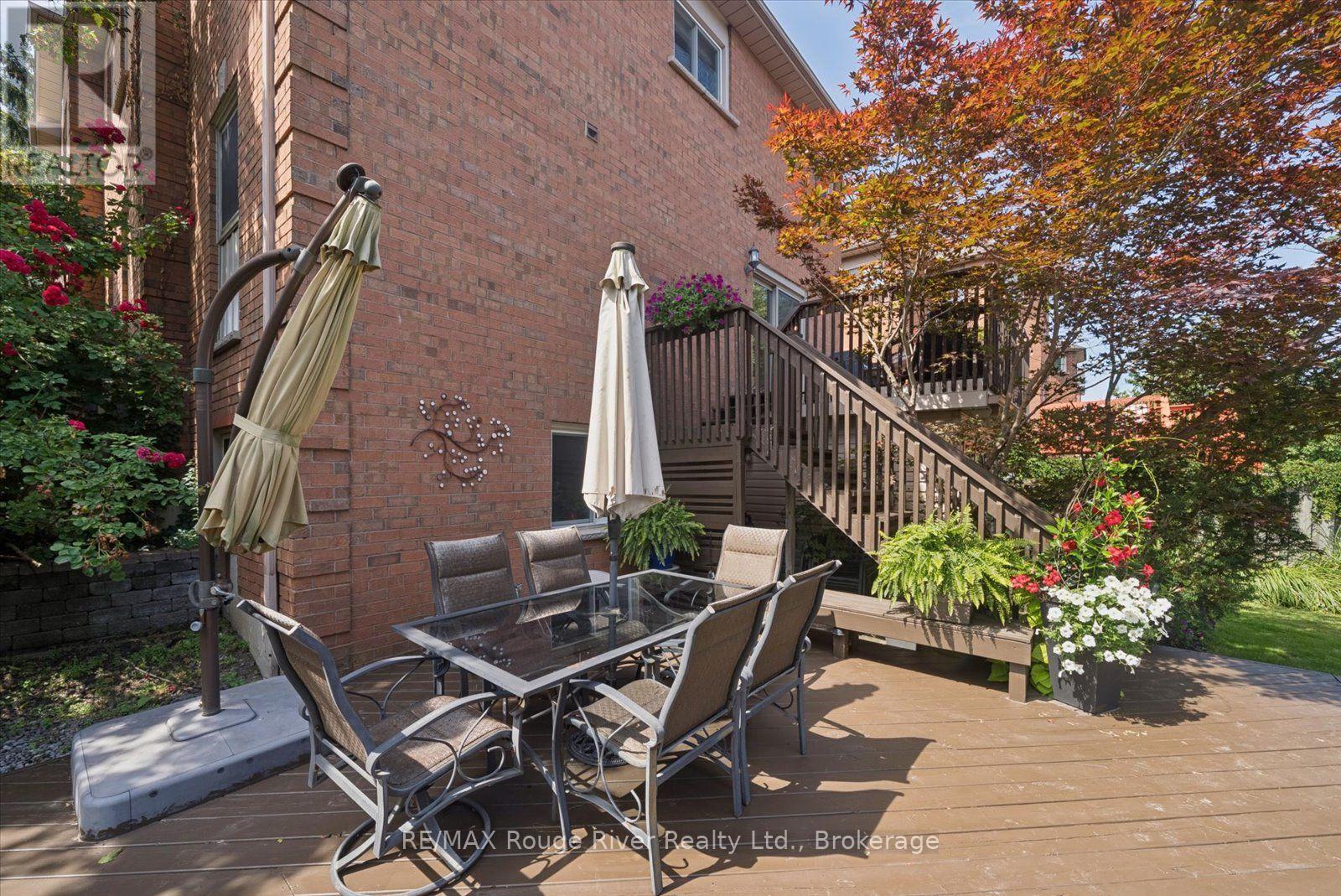 1 Gowan Drive, Whitby, ON photo 44