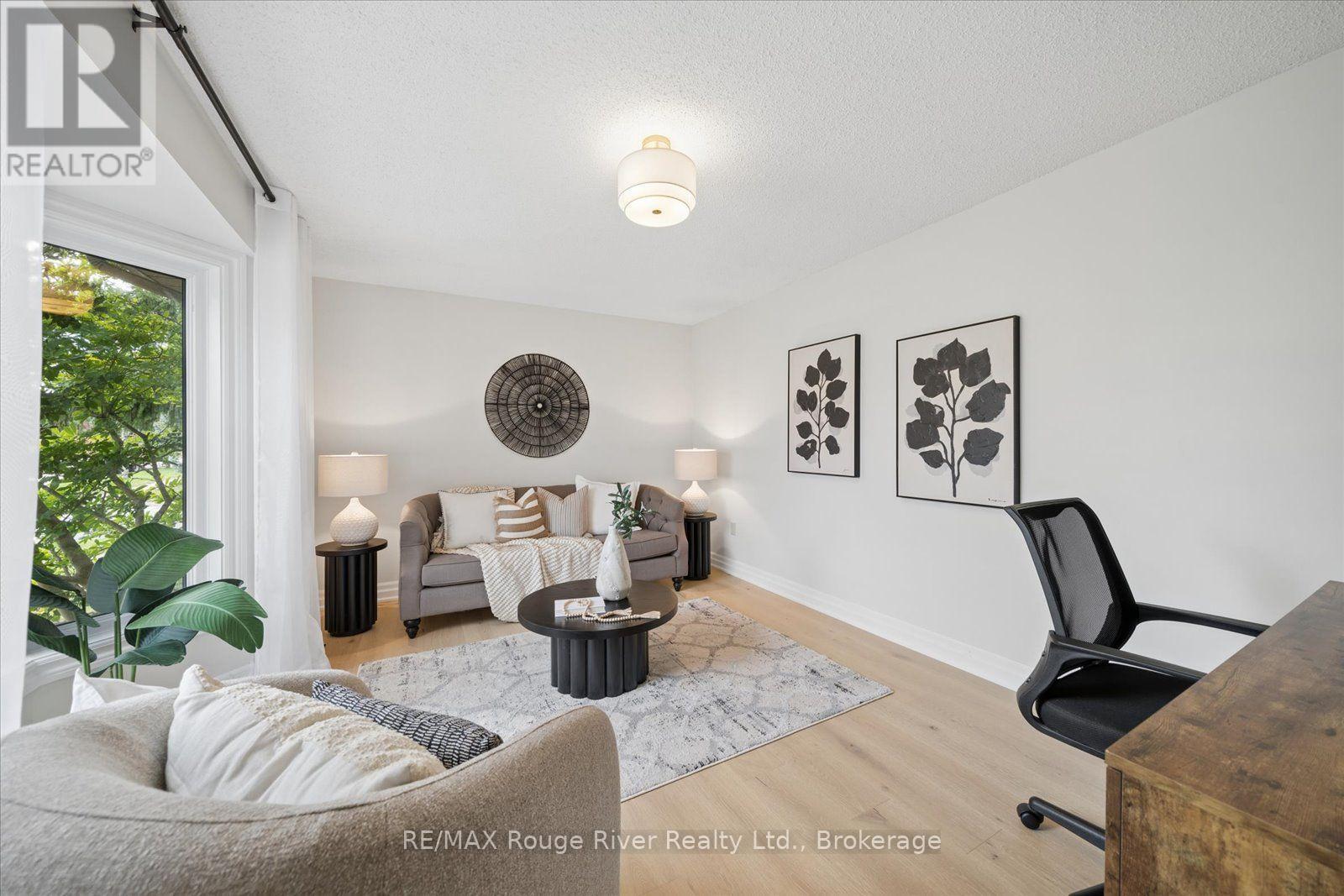 1 Gowan Drive, Whitby, ON photo 8