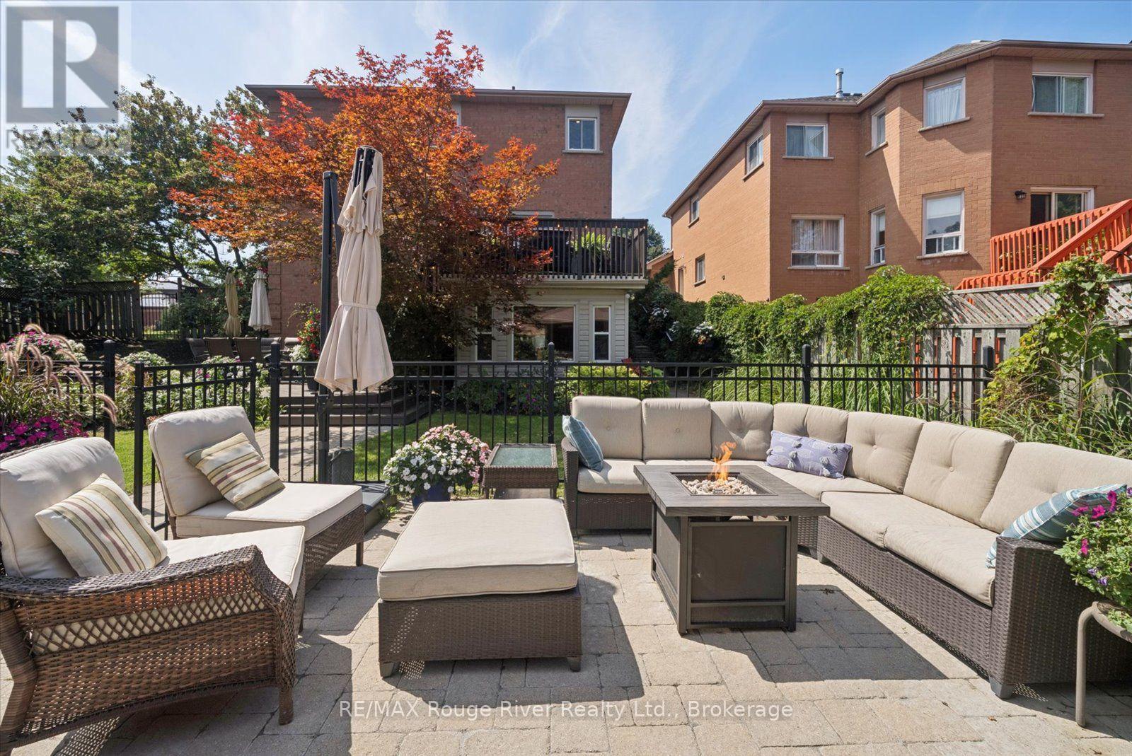 1 Gowan Drive, Whitby, ON photo 45