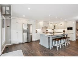 Kitchen - 64 Couling Crescent, Guelph, ON N1E0J8 Photo 10
