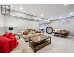 64 Couling Crescent, Guelph, ON N1E0J8 Photo 32