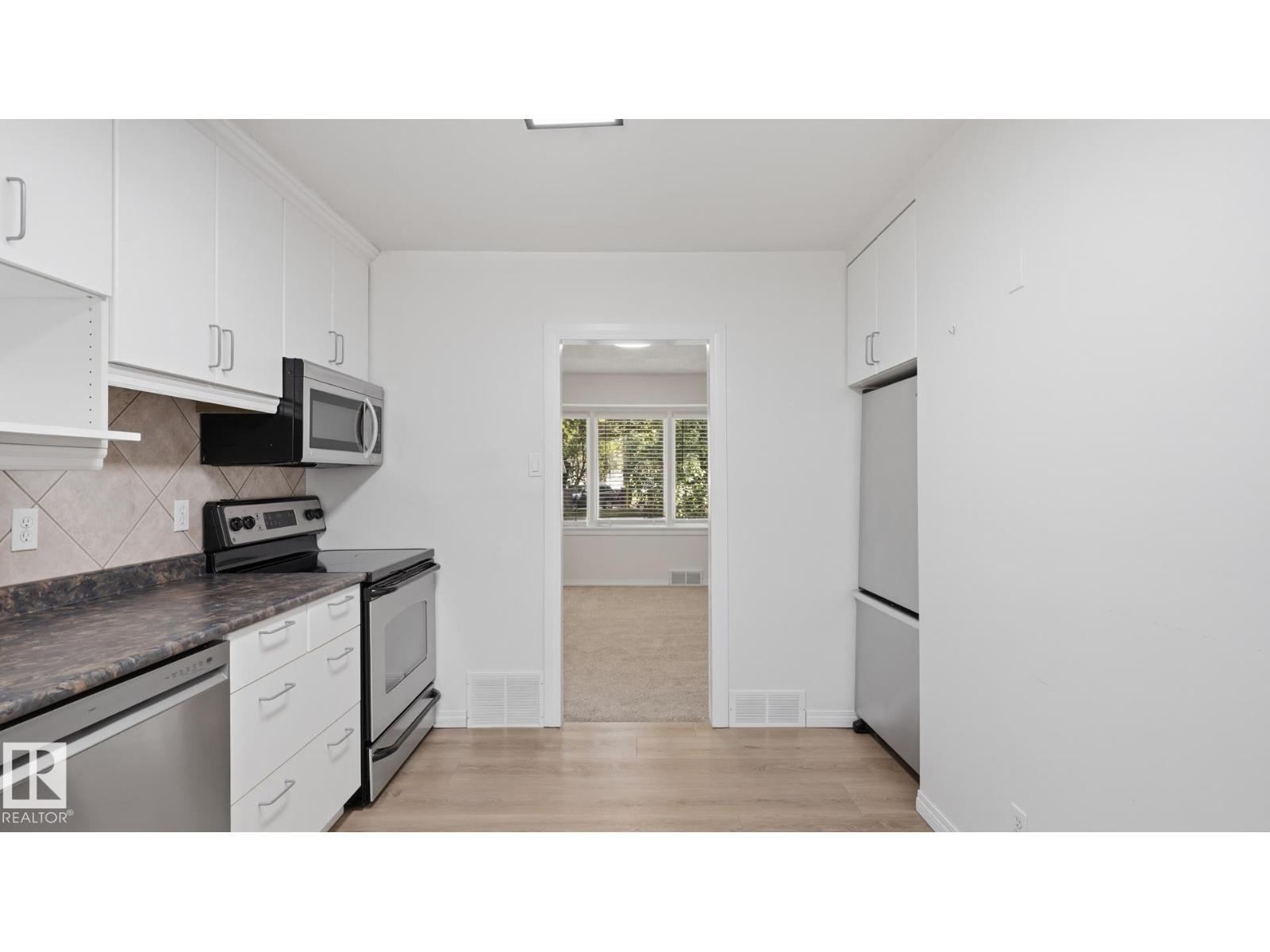 11836 62 ST NW - 11