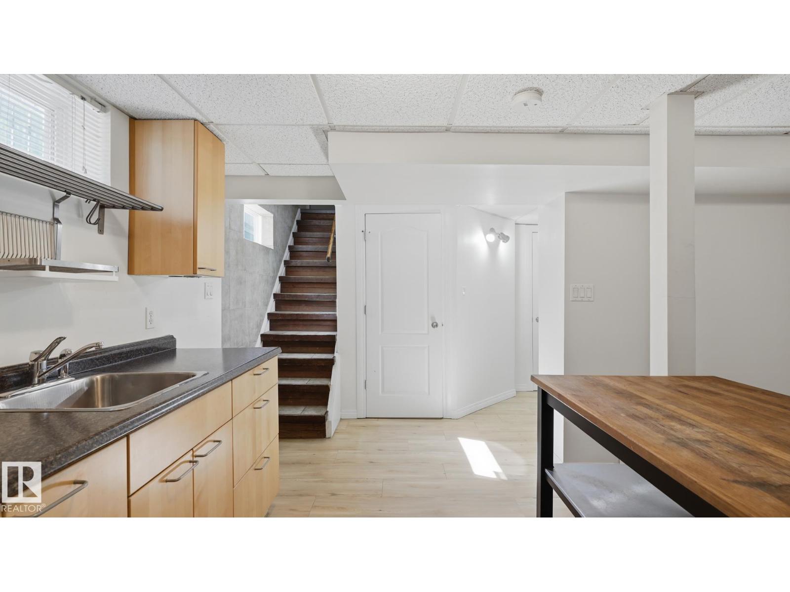 11836 62 ST NW - 21