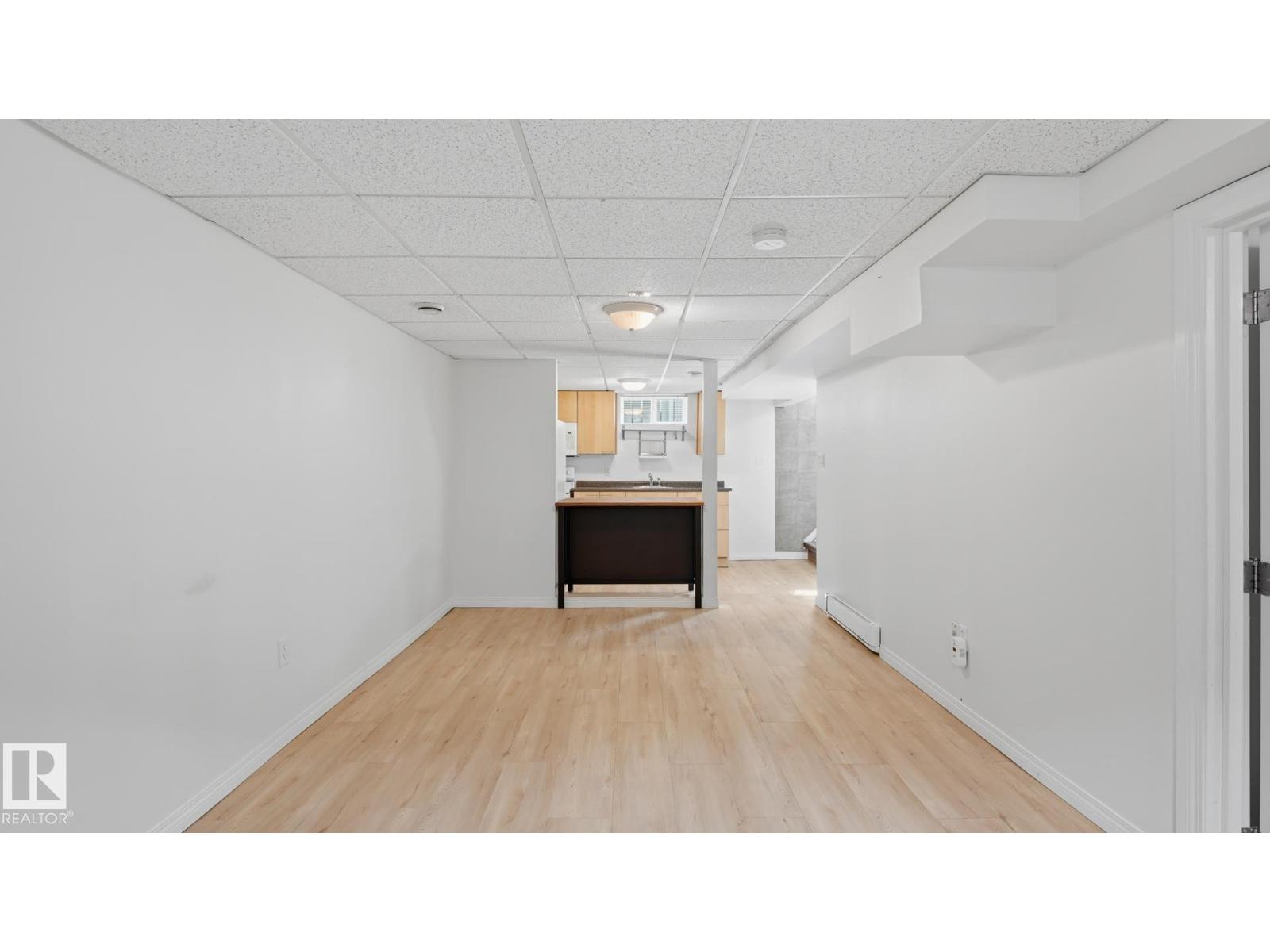 11836 62 ST NW - 29