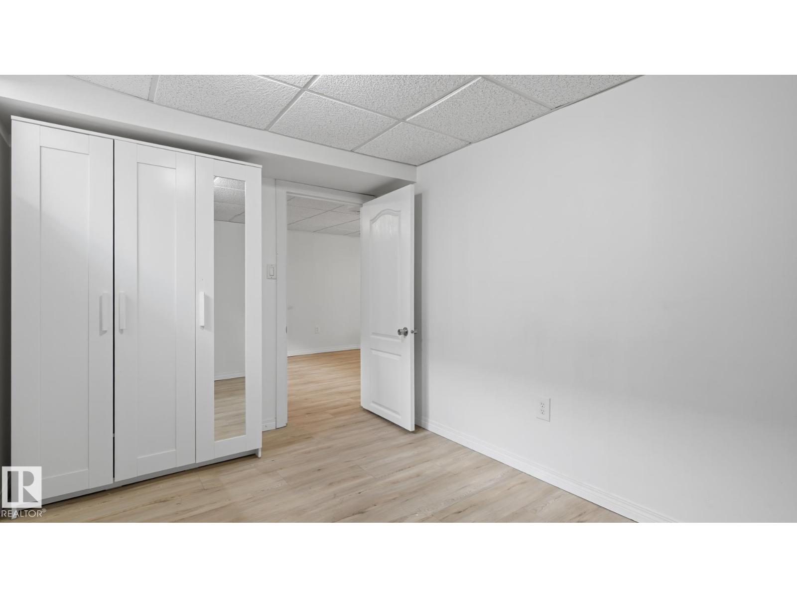 11836 62 ST NW - 32