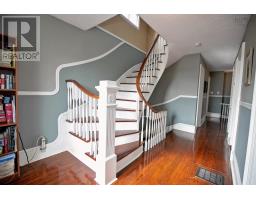 61 Victoria Street W, Amherst, NS B4H1C3 Photo 34