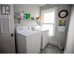 61 Victoria Street W, Amherst, NS B4H1C3 Photo 31